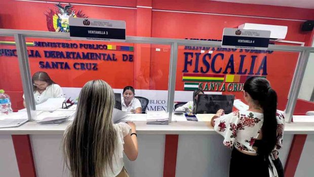 plataforma de atención de la Fiscalía de Santa Cruz