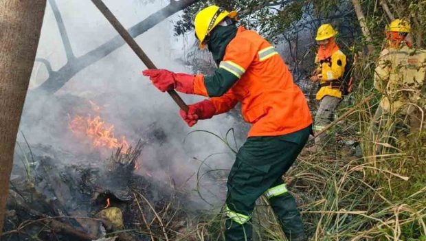 controlan incendio en parque Noel Kempff