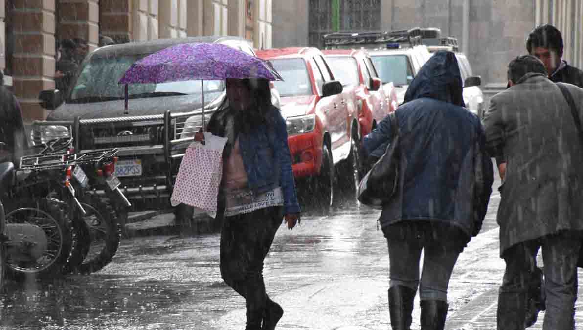 Alertan de lluvias en La Paz y El Alto