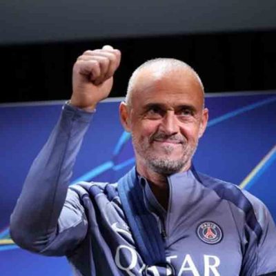Luis Enrique gana premio a mejor entrenador