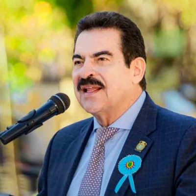 Manfred Reyes Villa