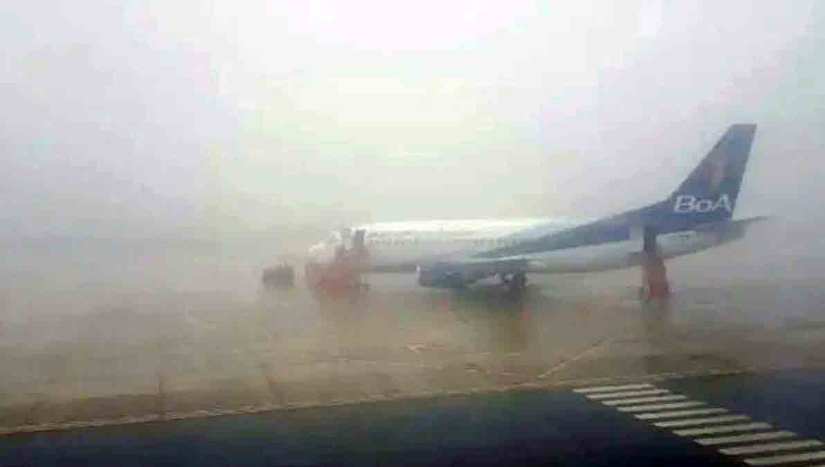 neblina aeropuerto de El Alto
