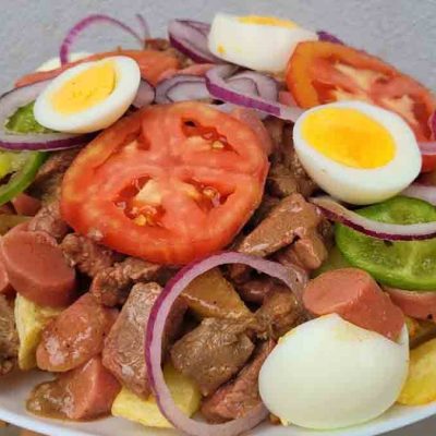 Cochabamba elige al pique como plato favorito