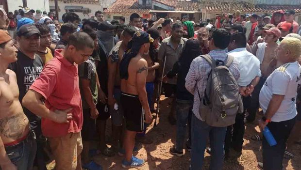 reclusos de Mocoví en motín