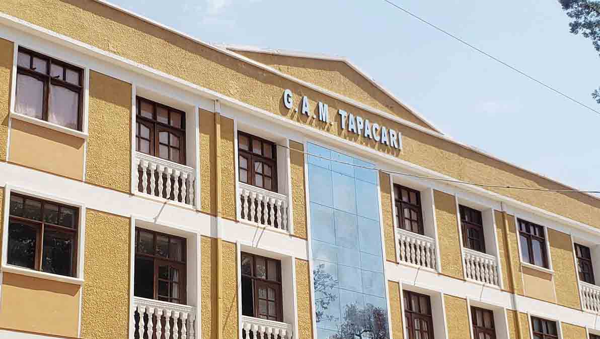 edificio de la Alcaldía de Tapacarí
