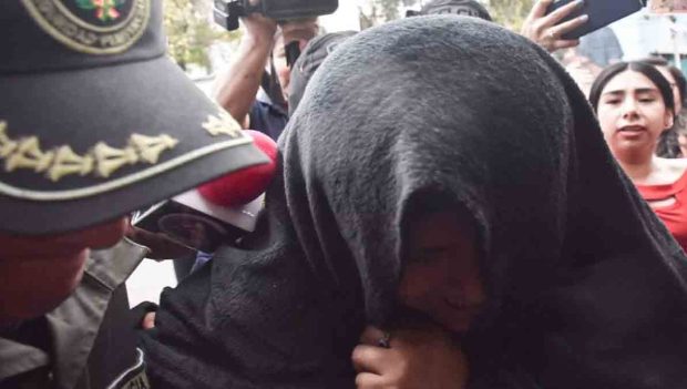 Elba Terán ingresa al penal de San Sebastián Mujeres
