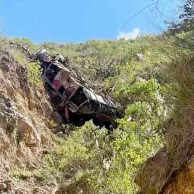 el bus que cayó al barranco