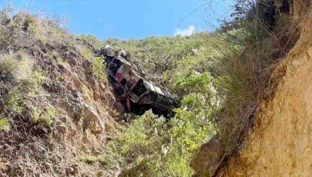 el bus que cayó al barranco