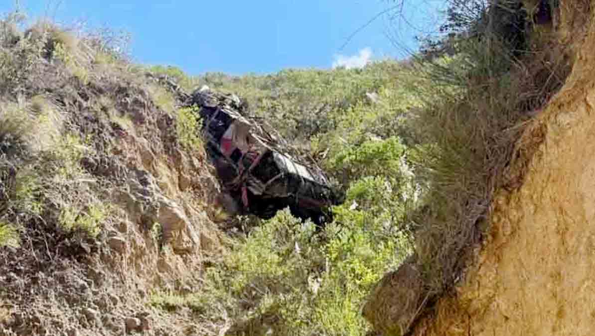 el bus que cayó al barranco
