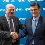 el presidente del BID y el mandatario electo de Bolivia