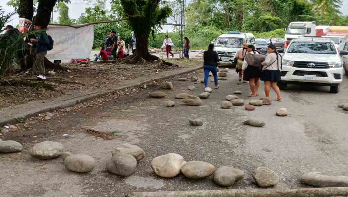 bloqueo en la ruta al oriente