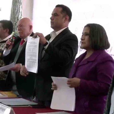 el acto de proclamación del presidente y vicepresidente electos en el TSE