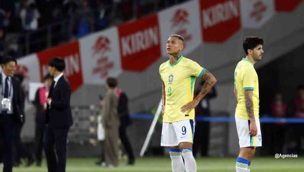 Japón gana 3-0 a Brasil