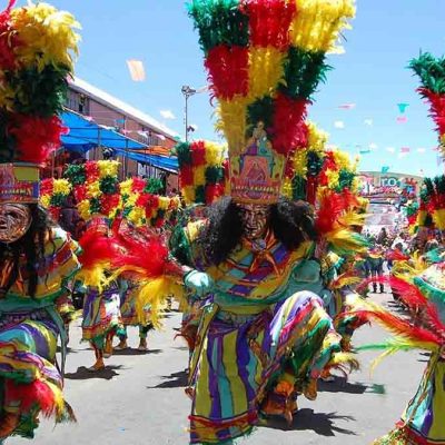 la danza Tobas en el carnaval de Oruro