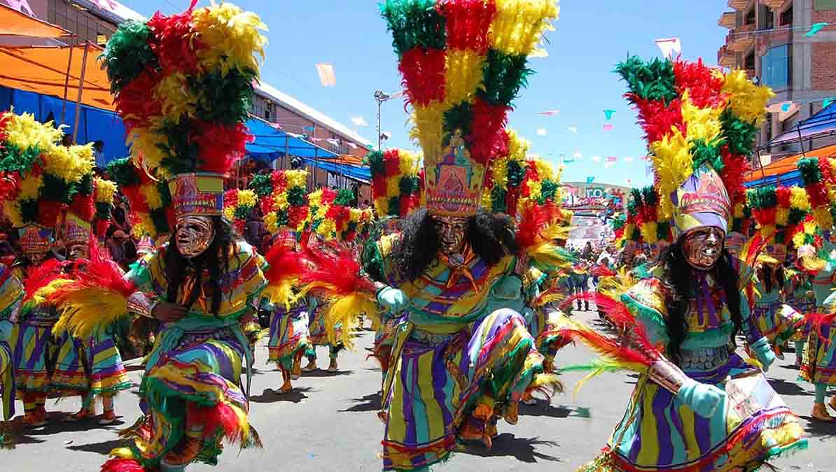 la danza Tobas en el carnaval de Oruro