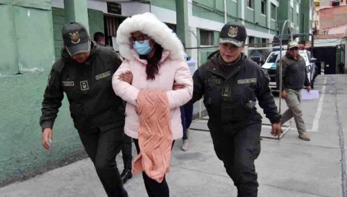 la exvocal del TDJ de La Paz Claudia castro
