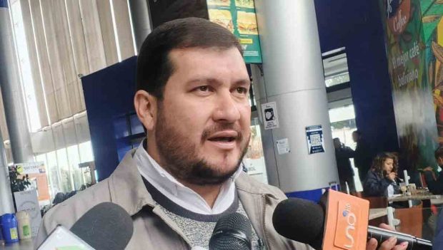 Stello Cochamanidis, cívico cruceño