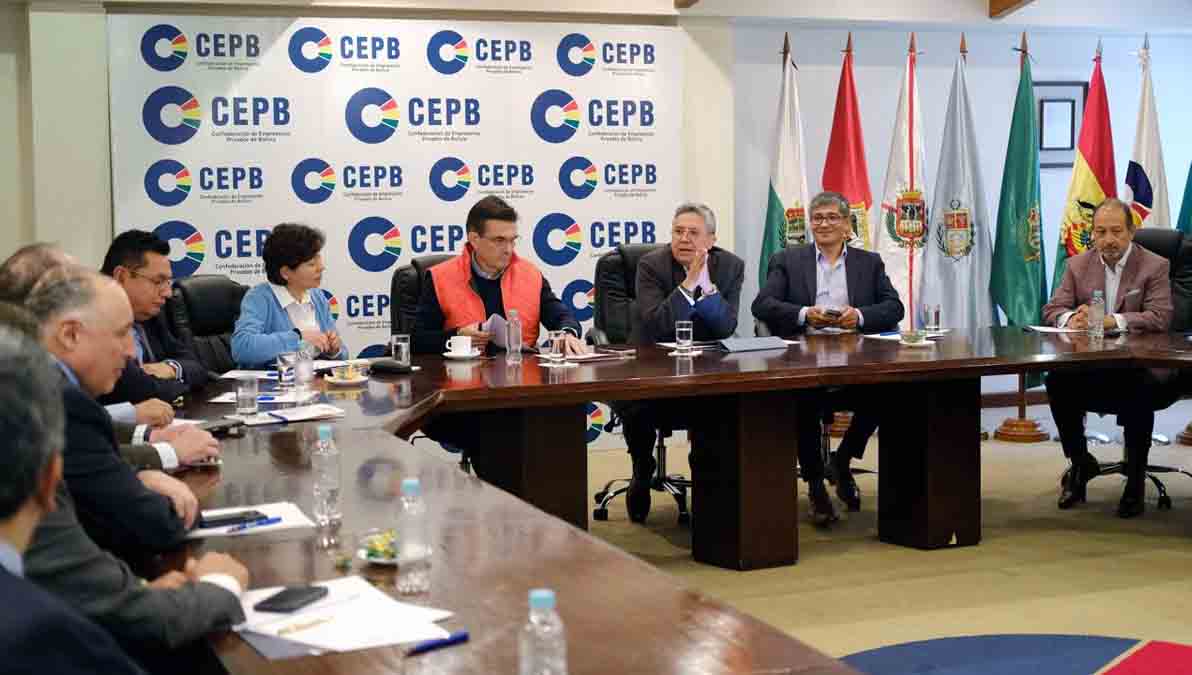reunión de Rodrigo Paz con ejecutivos de la CEPB