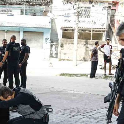 Más de 2.000 policías controlan en Favelas