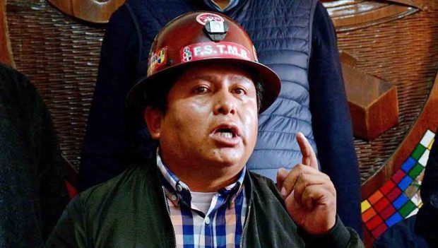 Denuncian a Juan Carlos Huarachi