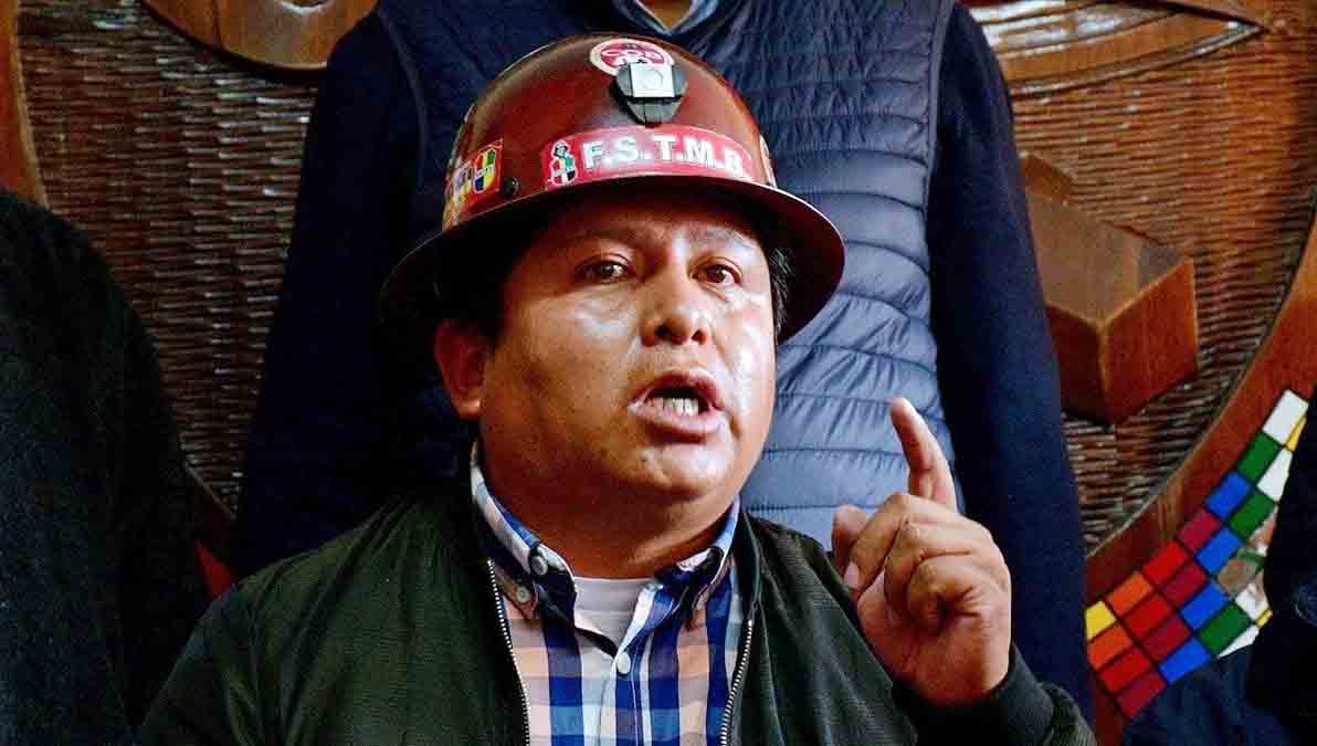 Denuncian a Juan Carlos Huarachi