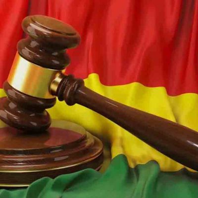 Más de 240 jueces son procesados en Bolivia