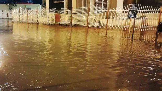 calles anegadas en Oruro