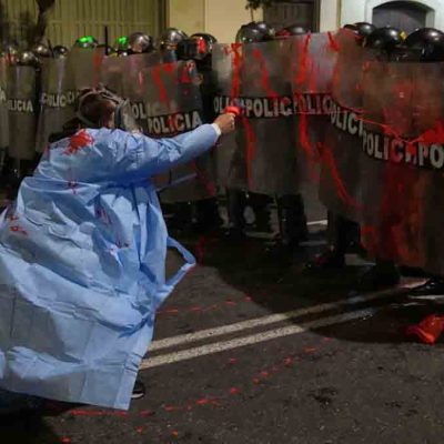 Marcha en Lima deja un muerto y 100 heridos