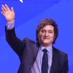 Milei participará de la posesión de Paz