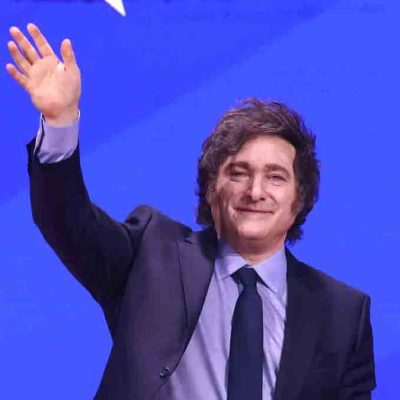 Milei participará de la posesión de Paz