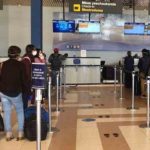 pasajeros en el aeropuerto de El Alto