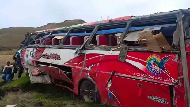 accidente en Ecuador deja 21 muertos