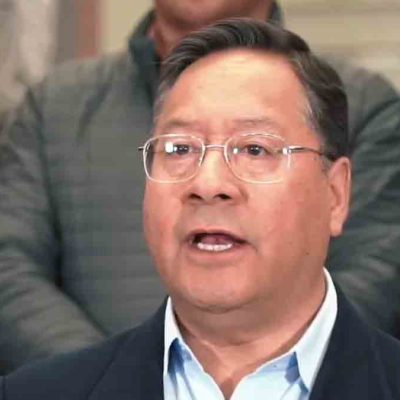 el presidente saliente Luis Arce