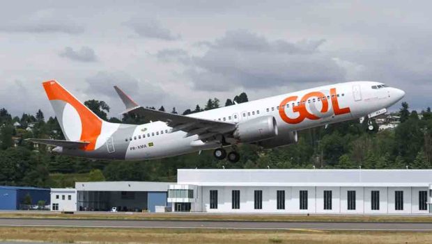 un avión de la empresa Gol