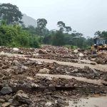 una mazamorra cubre la plataforma de la carretera nueva Cochabamba-Santa Cruz