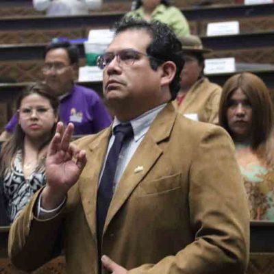 Roberto Castro, del PDC, asume presidencia de la Cámara de Diputados
