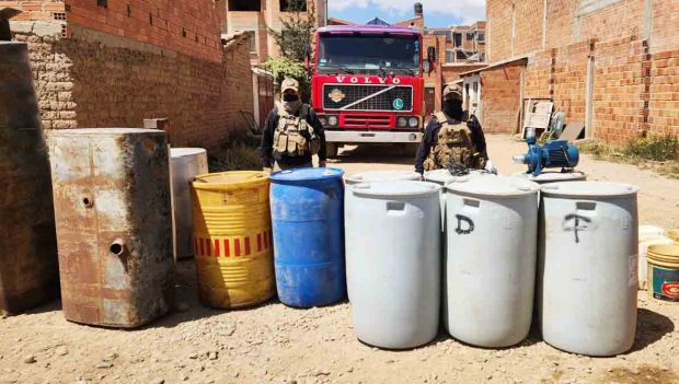 combustible decomisado a contrabandistas en Bolivia