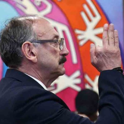 Hugo César León asume como Procurador General