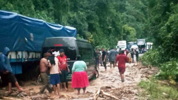 derrumbe carretera nueva Cochabamba-Santa Cruz