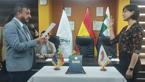 Margot Ayala fue posesionada como directora de la ANH