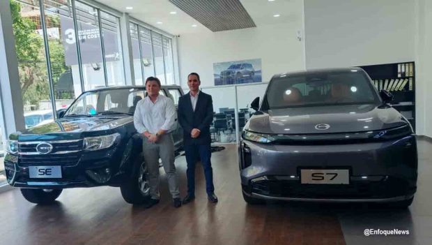 Presentan la SUV premium GAC S7 Híbrida y la camioneta GAC SE