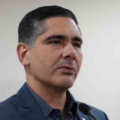 ministro Oscar Justiniano