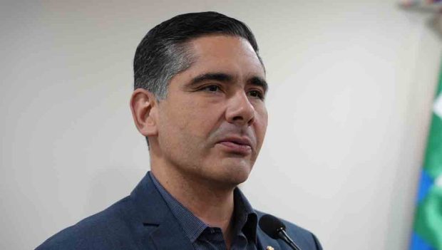 ministro Oscar Justiniano