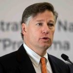 Christopher Landau, subsecretario de EEUU, busca restablecer la relación con Bolivia tras 20 años de vínculos “complicados” y promover inversiones.