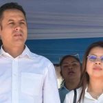 Edmand Lara y su esposa