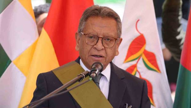 El ministro de Gobierno, Marco Antonio Oviedo