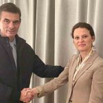 el presidente Rodrigo Paz junto a la vicepresidenta del Banco Mundial