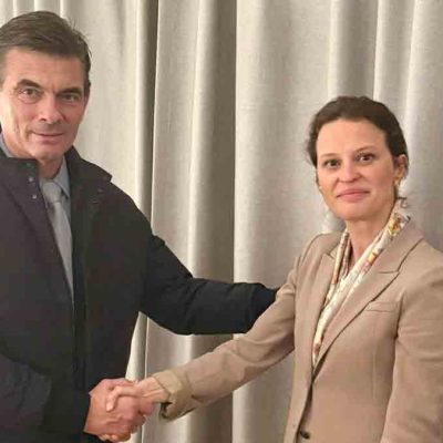 el presidente Rodrigo Paz junto a la vicepresidenta del Banco Mundial