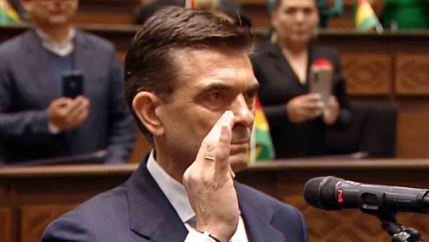 Rodrigo Paz jura como presidente de Bolivia