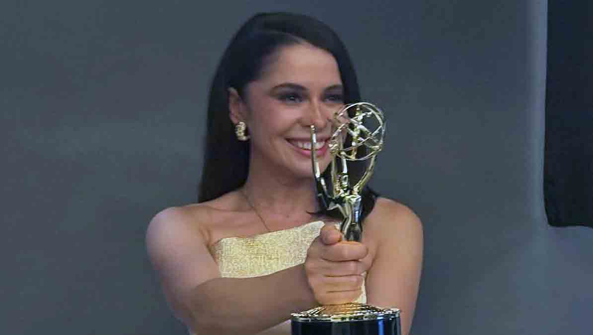 Natalia Girard, periodista boliviana, ganó un premio Emmy